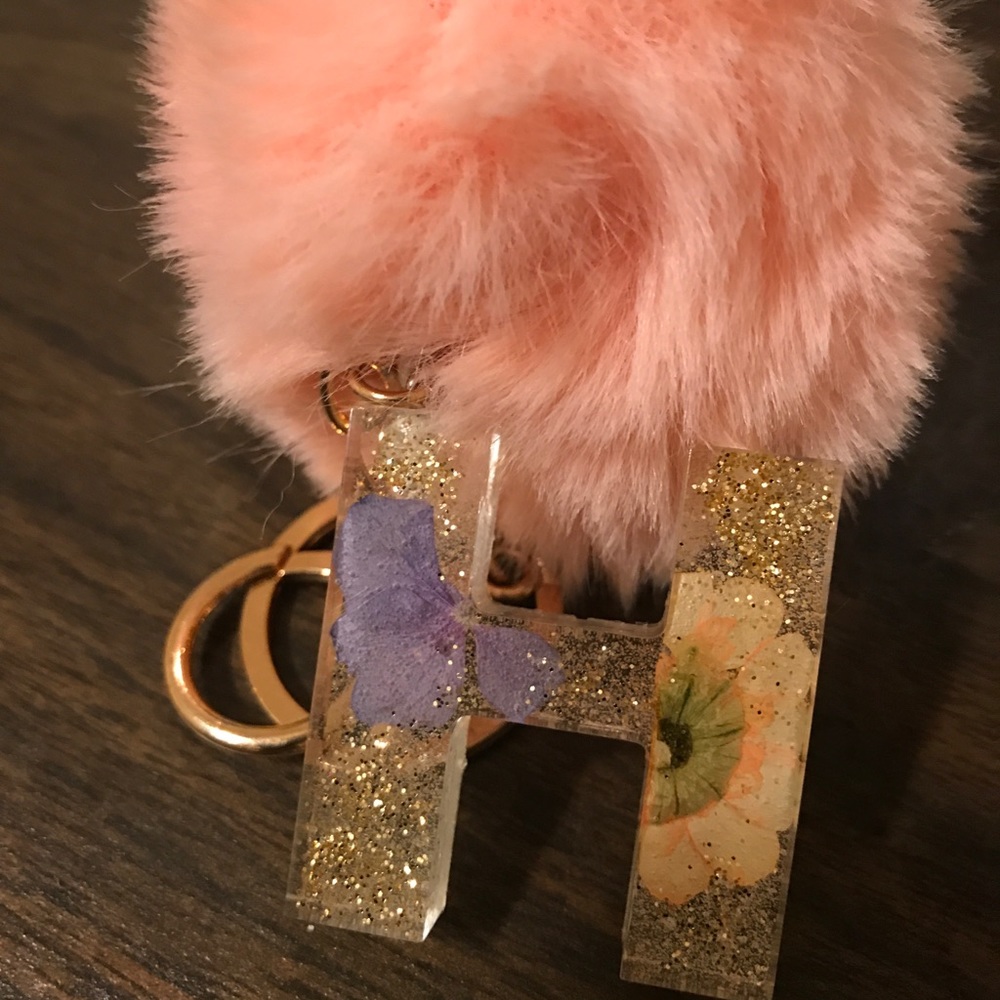Personalized/letter Keychain- Real flower resin